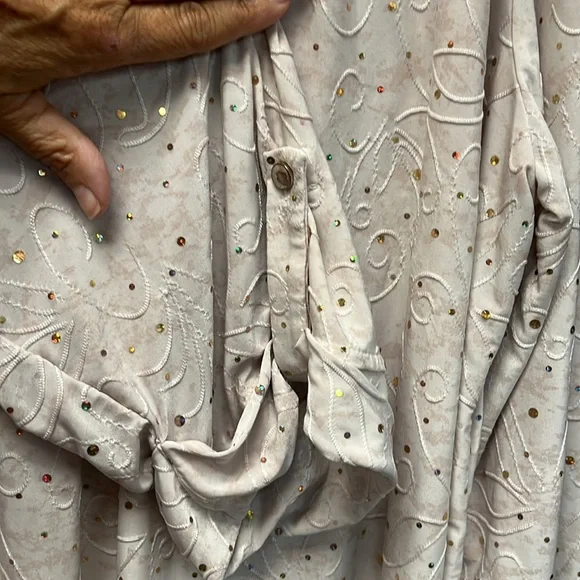 Elegant Cream Women's Top VeraRose - Picture 5 of 5